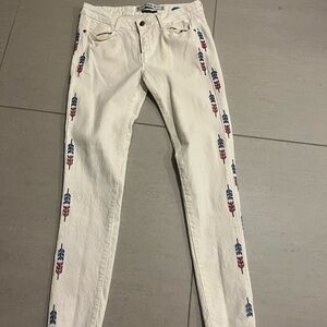 Zara Cream Premium Wash Jeans
